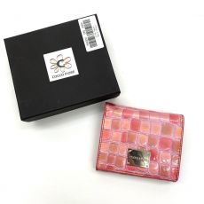 コッコフィオーレ/二つ折り財布/クロコ型押し/エナメル/ピンク