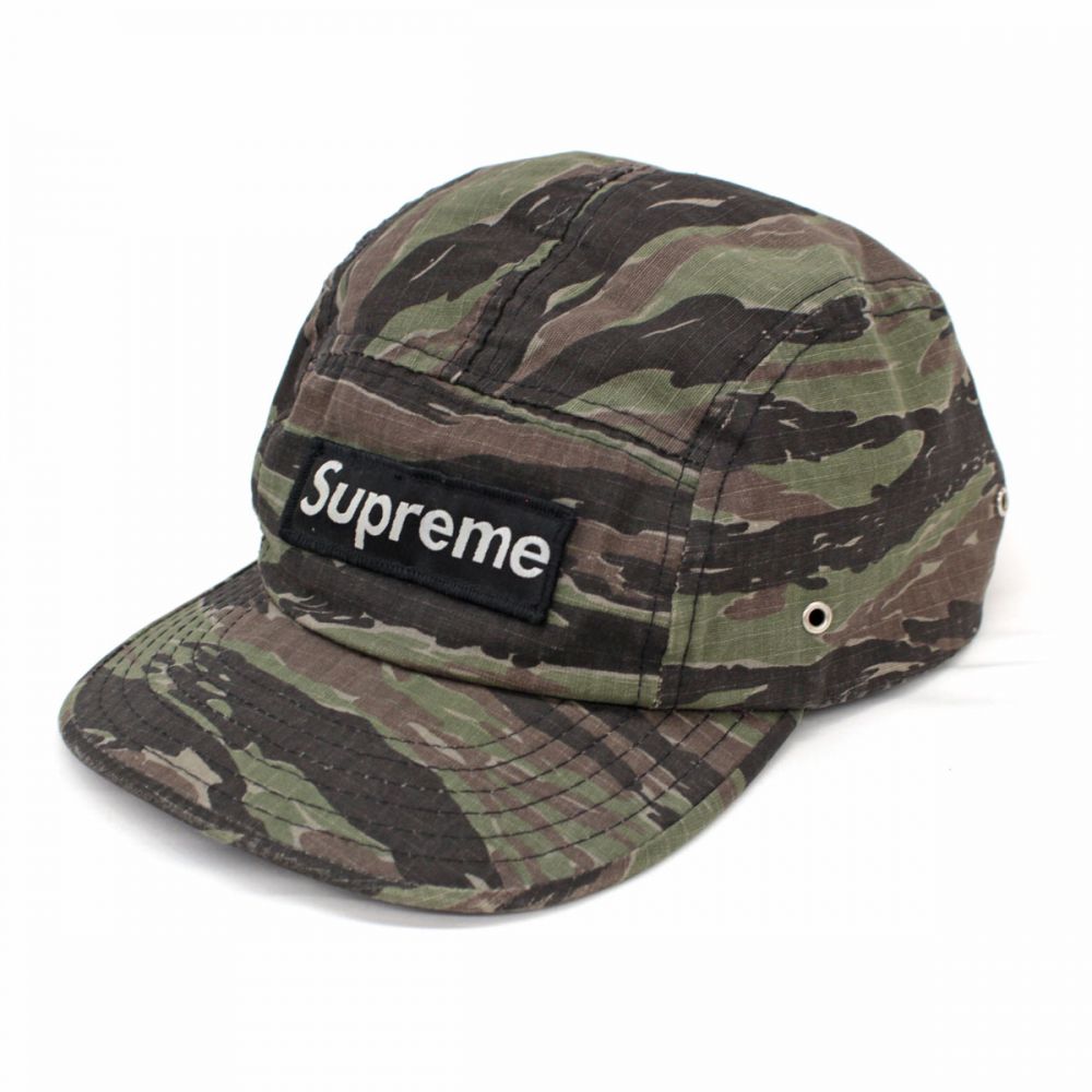 supreme キャップ カモフラ柄 新品未使用 - 小物