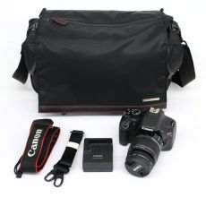 Canon キヤノン EOS Kiss X4 + レンズ EF-S 18-55mm 1:3.5-5.6 IS + カメラバッグ