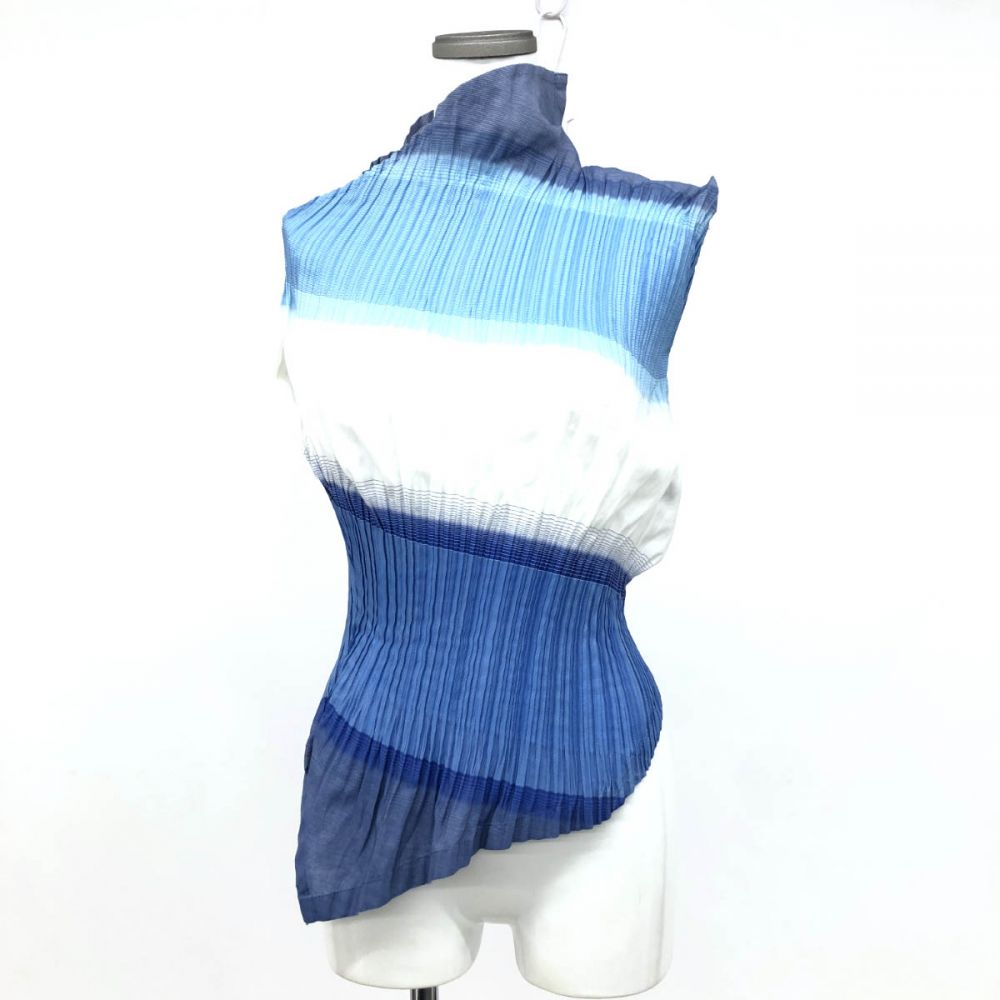 ISSEY MIYAKE /プリーツカットソー/イッセイミヤケ/ハイネック ISSEY MIYAKE /プリーツカットソー/イッセイミヤケ/ハイネック
