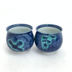 源右衛門窯/湯呑2点/青彩菊絵