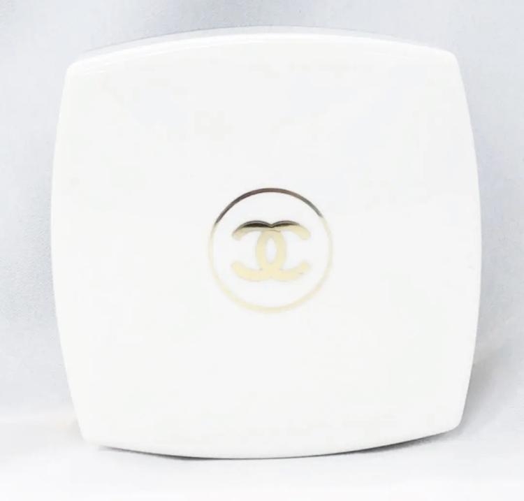シャネル プードゥル アプレ バン バスパウダーCHANEL N°5 新品 シャネル No.22 プードゥル アプレ バン バスパウダー 142g