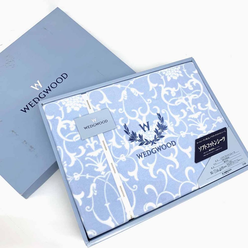 【新品未使用】ウェッジウッド ニューマイヤー毛布 刺繍ロゴ 西川産業 ブルー